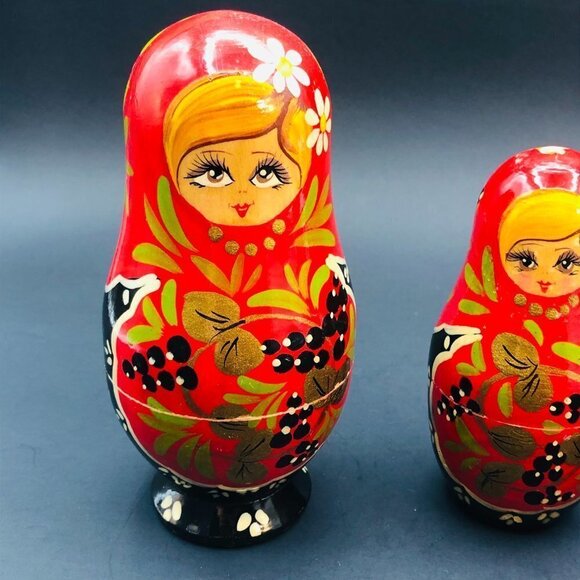 Vintage Russian Nesting Doll 4 in 1 Handmade USSR Folk Art Blonde Matryoshka - Picture 2 of 11